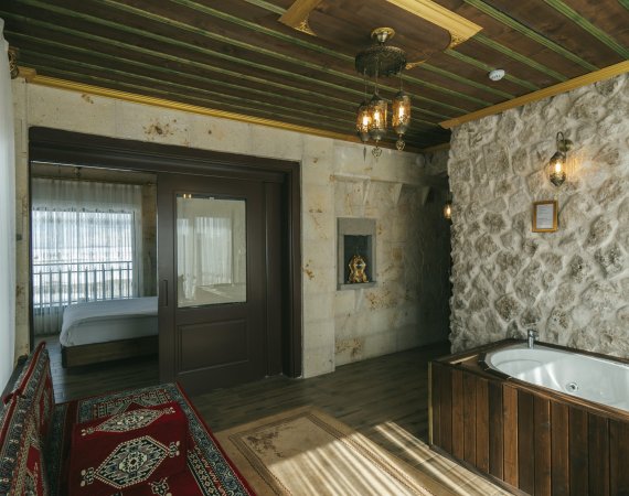 103 Şahmeran Suit 